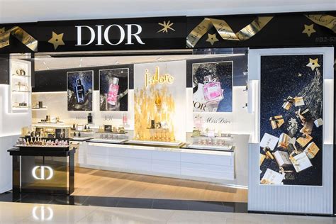 THE NEW DIOR BEAUTY BOUTIQUE 